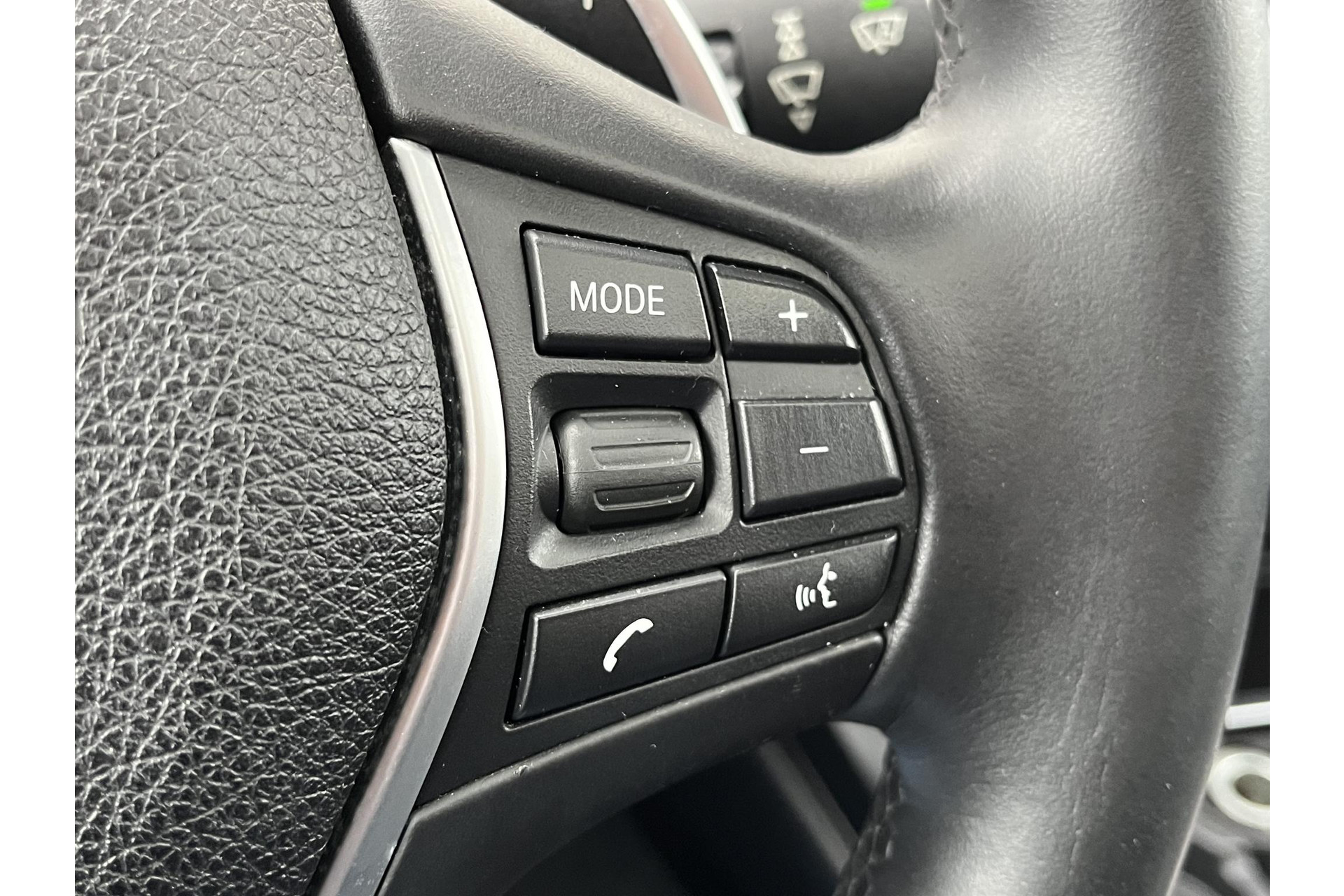 BMW 1-serie M135i High Executive*NAVI*DAKJE*CAM*LEER*KEYLESS*